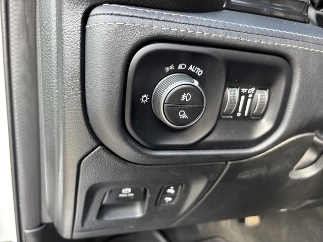 Used 2022 RAM 1500 Limited AWD/4WD image 25