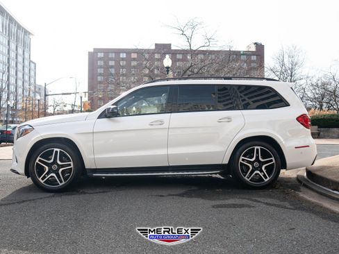 Used 2017 Mercedes-Benz GLS 550 4MATIC image 4