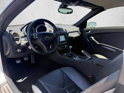 Used 2005 Mercedes-Benz SLK 350 image 10