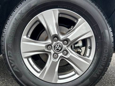 Certified 2025 Toyota RAV4 XLE w/ Convenience Package AWD/4WD image 28