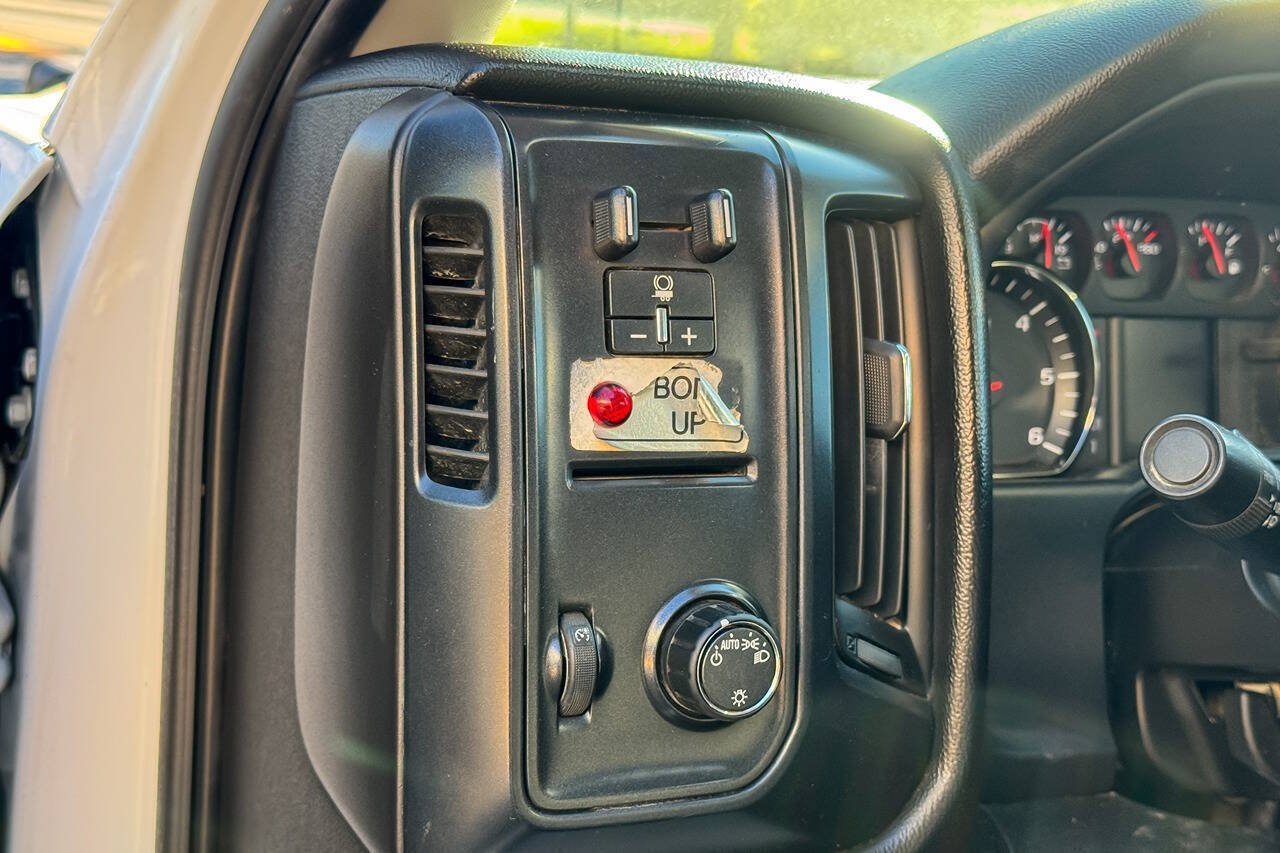 Used 2016 Chevrolet Silverado 3500 W/T w/ WT Convenience Package AWD/4WD image 24