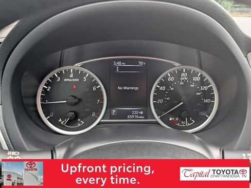 Used 2018 Nissan Sentra SR w/ SR Midnight Edition Package FWD image 17