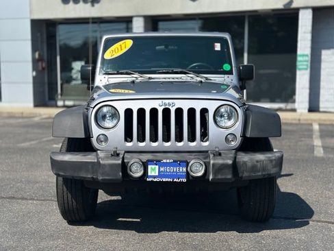 Used 2017 Jeep Wrangler Sport AWD/4WD image 8