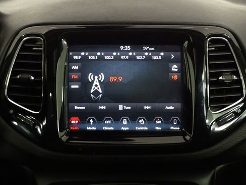 Used 2018 Jeep Compass Limited w/ Navigation Group image 33