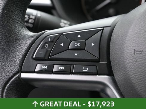 Used 2024 Nissan Altima 2.5 SV FWD image 24