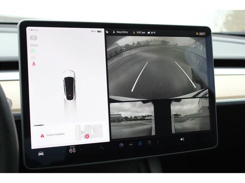 Used 2021 Tesla Model Y Long Range AWD/4WD image 21