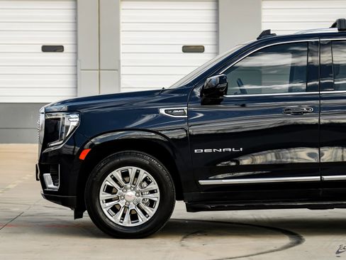 Used 2021 GMC Yukon Denali image 6