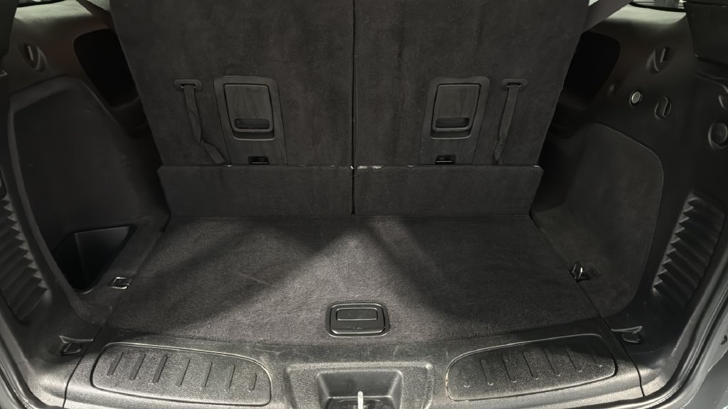 Used 2025 Dodge Durango R/T AWD/4WD image 7