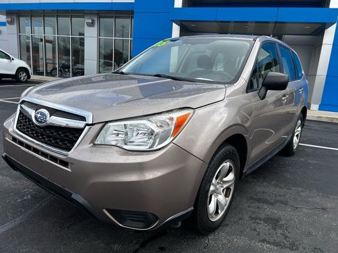 Used 2015 Subaru Forester 2.5i image 2