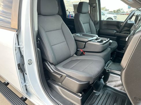 Used 2023 GMC Sierra 3500 Pro w/ Convenience Package image 22