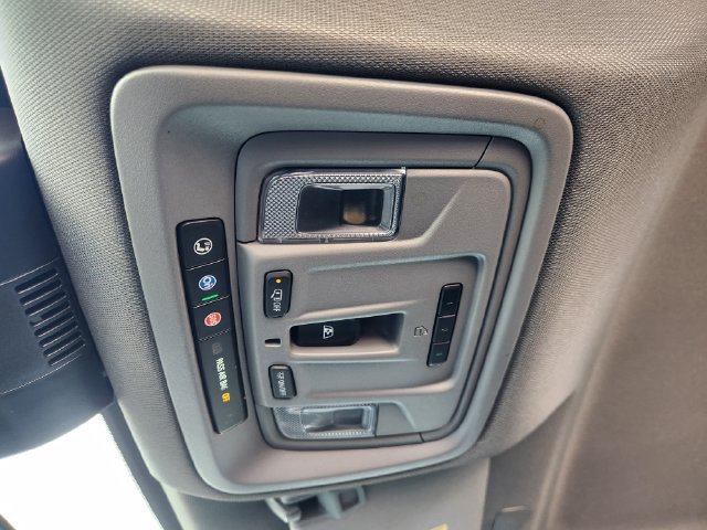 Used 2024 Chevrolet Silverado 2500 LT AWD/4WD image 26