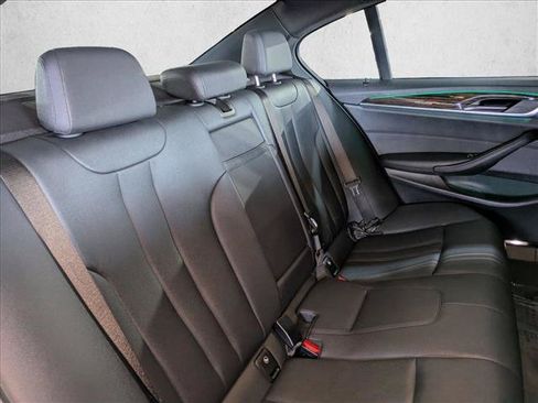 Used 2018 BMW 530e RWD image 19