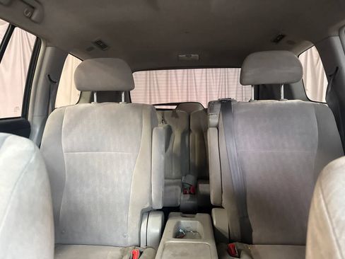Used 2012 Toyota Highlander FWD image 21