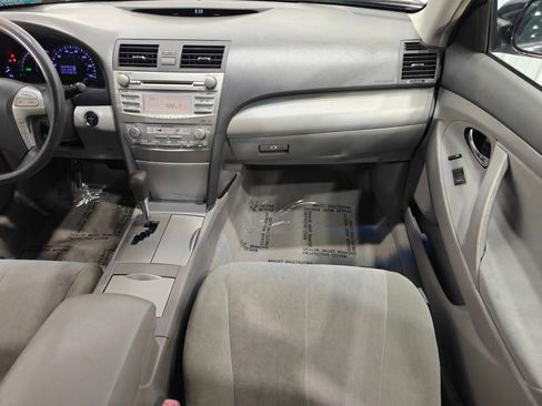 Used 2011 Toyota Camry Hybrid FWD image 23
