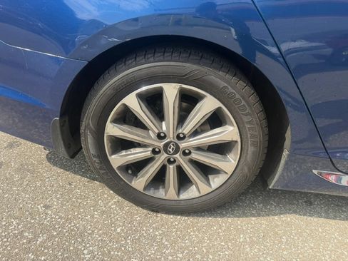 Used 2016 Hyundai Sonata Limited w/ Option Group 04 FWD image 36