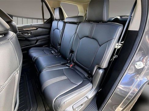 Certified 2025 Honda Pilot EX-L image 21