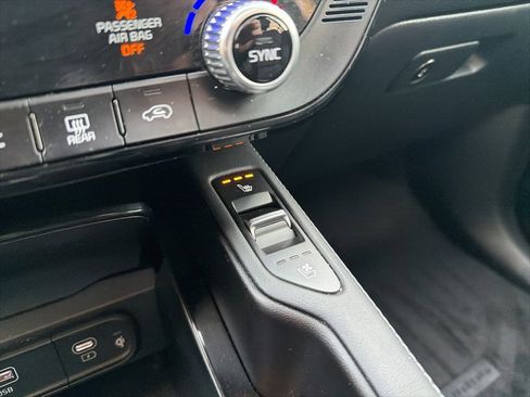 Certified 2024 Kia Telluride EX X-Line AWD/4WD image 8