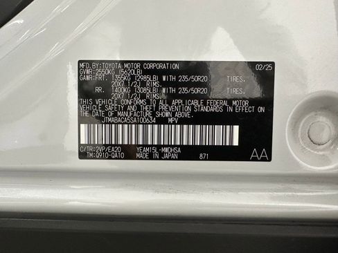 Used 2025 Toyota bZ4X Limited image 30