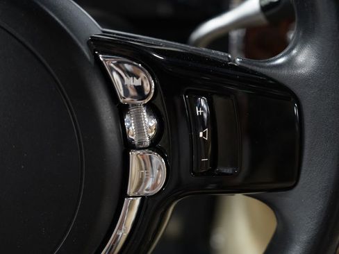 Used 2010 Rolls-Royce Ghost RWD image 20