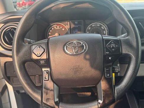 Used 2022 Toyota Tacoma SR image 14