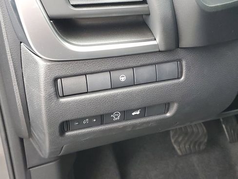 New 2026 Nissan Rogue SV AWD/4WD image 13