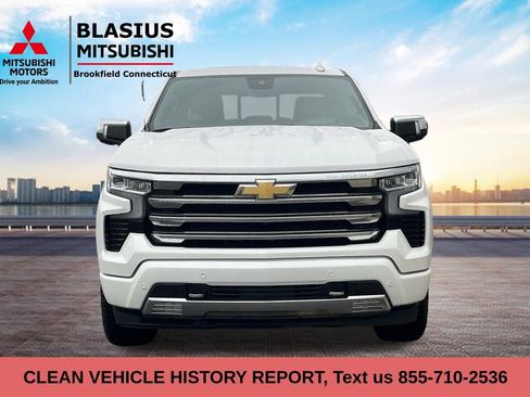 Used 2024 Chevrolet Silverado 1500 High Country w/ Technology Package image 3