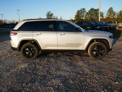 New 2025 Jeep Grand Cherokee Altitude