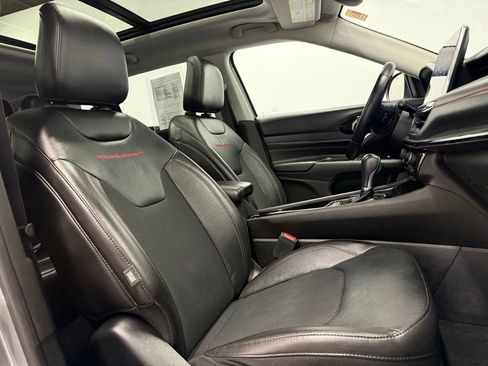 Used 2022 Jeep Compass Trailhawk w/ Sun and Sound Group image 15