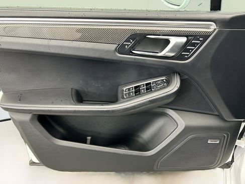 Used 2018 Porsche Macan GTS image 23