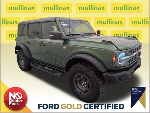 Used 2025 Ford Bronco Badlands image 1