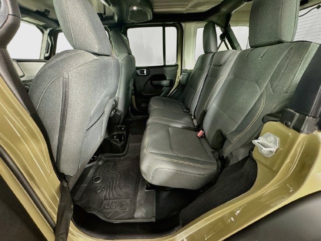 Used 2025 Jeep Wrangler Unlimited Sport AWD/4WD image 27