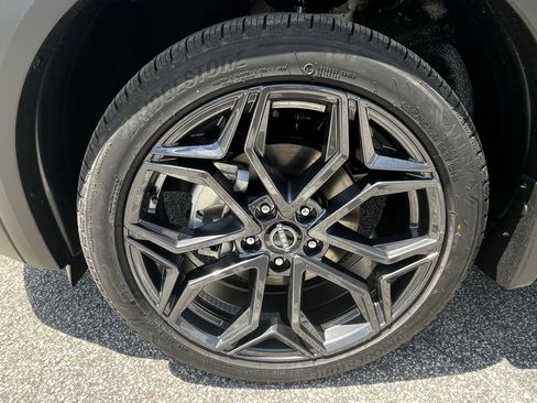 New 2026 Nissan Kicks SR w/ SR Premium Package AWD/4WD image 12