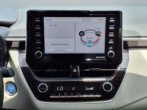 Used 2021 Toyota Corolla LE FWD image 19