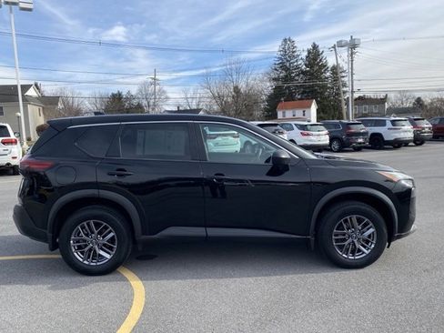 Used 2023 Nissan Rogue S image 6