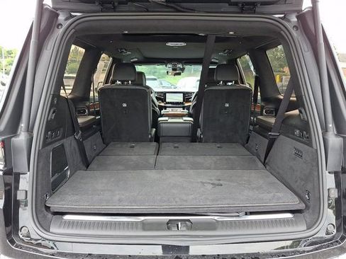 Certified 2022 Jeep Grand Wagoneer Series III AWD/4WD image 35