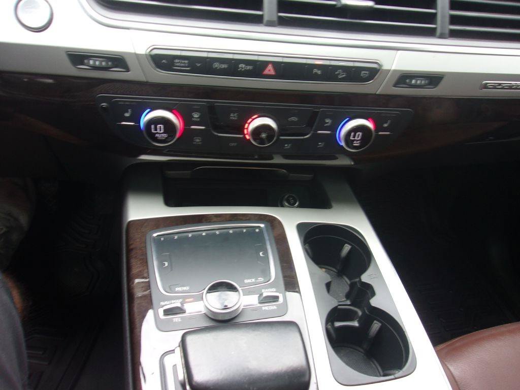 Used 2019 Audi Q7 2.0T Premium w/ Convenience Package AWD/4WD image 21