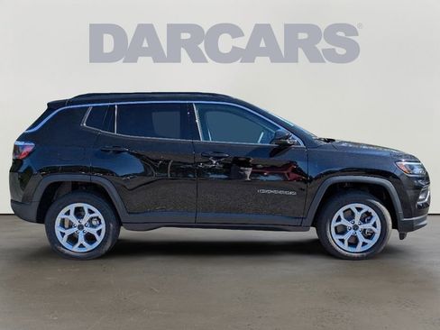 New 2025 Jeep Compass Latitude w/ Sun & Sound Group image 2
