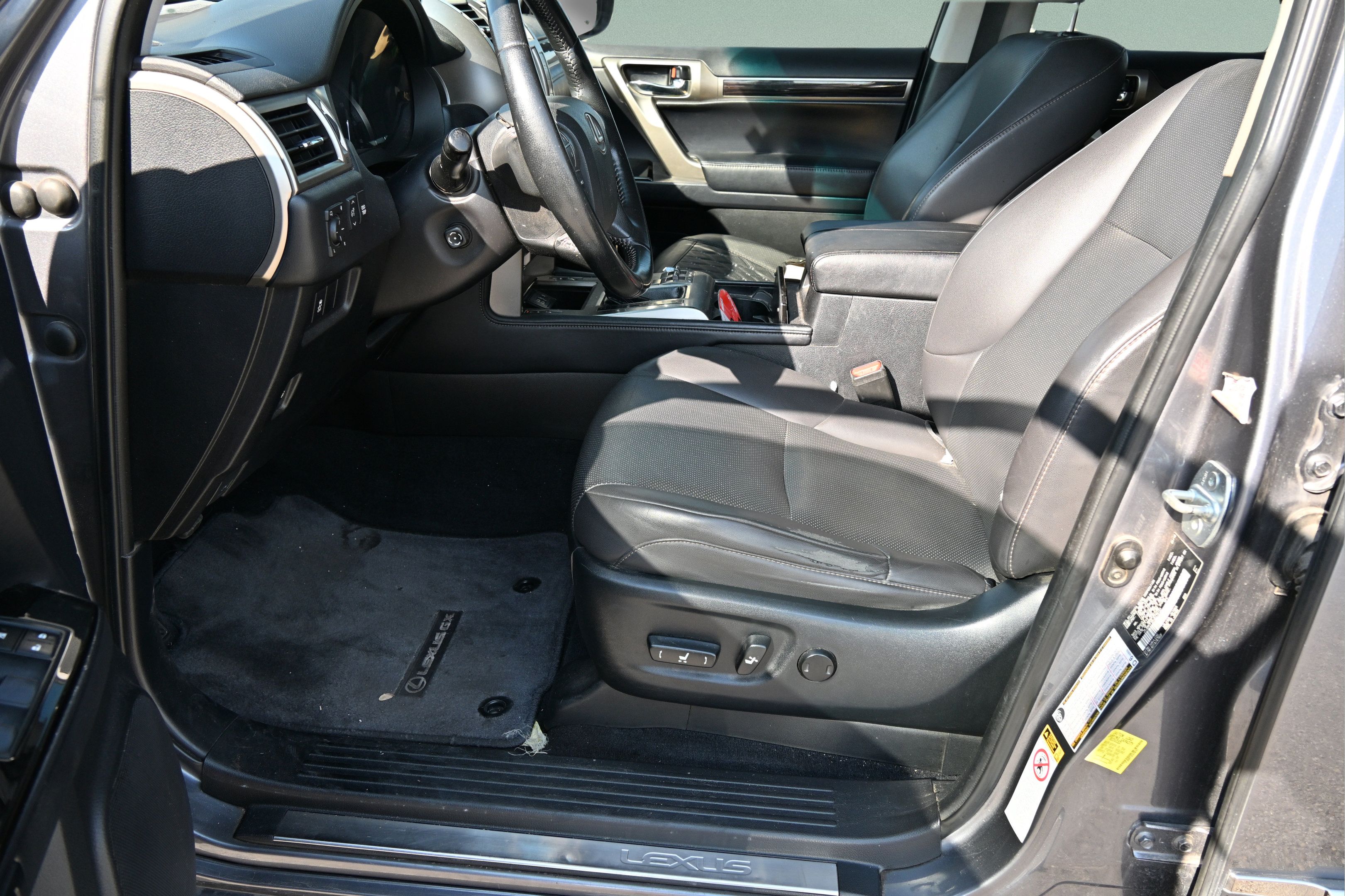 Used 2018 Lexus GX 460 w/ Navigation Package AWD/4WD image 18
