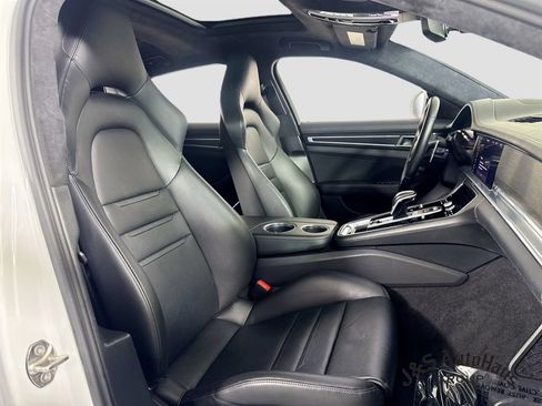 Used 2021 Porsche Panamera GTS w/ Premium Package AWD/4WD image 36