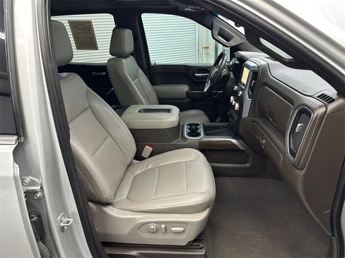 Used 2019 GMC Sierra 1500 SLT image 15