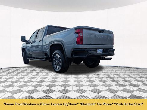 Used 2024 Chevrolet Silverado 2500 Custom w/ Custom Value Package image 15