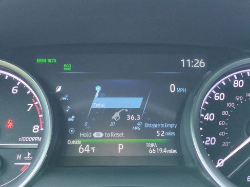 Used 2024 Toyota Camry XLE FWD image 31