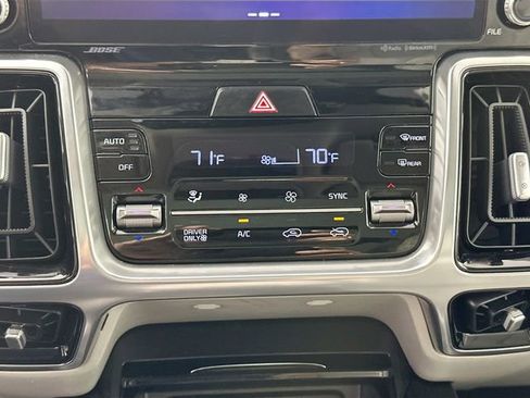 Used 2023 Kia Sorento SX Prestige w/ Panoramic Sunroof Package AWD/4WD image 15