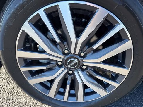Certified 2024 Nissan Kicks SV image 9