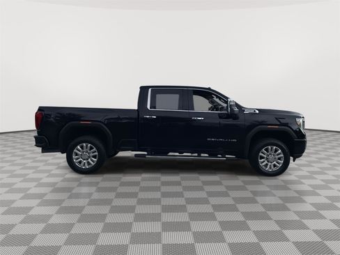 Used 2022 GMC Sierra 2500 Denali AWD/4WD image 4