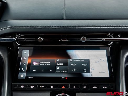 Used 2024 Aston Martin DB12 Coupe image 29