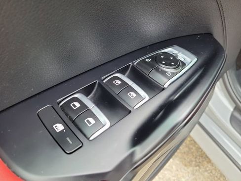 Used 2023 Kia K5 GT-Line image 17
