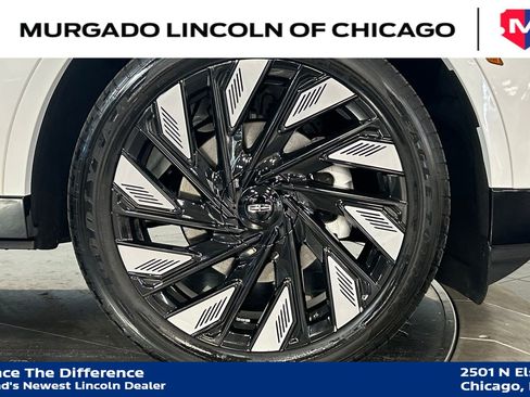 Used 2024 Lincoln Nautilus Reserve w/ Equipment Group 202A AWD/4WD image 23