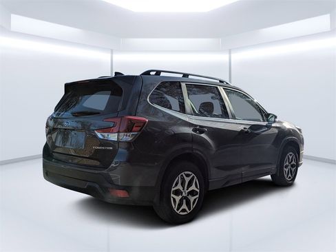 Certified 2024 Subaru Forester Premium image 3