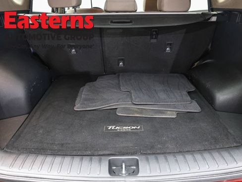 Used 2020 Hyundai Tucson SE w/ Cargo Package AWD/4WD image 9